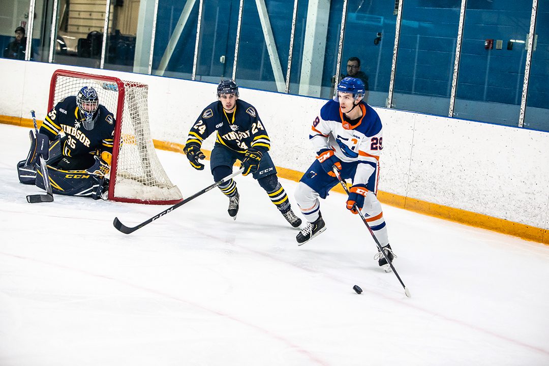 Matthieu Gomercic handles the puck against the Windsor Lancers.