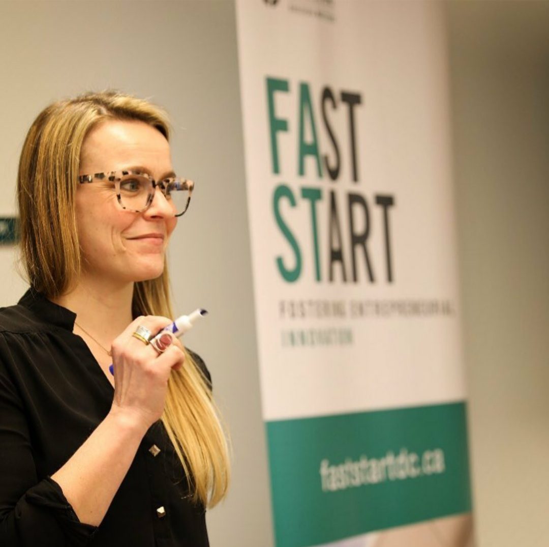 FastStart manager, Lindsey Irwin coaching