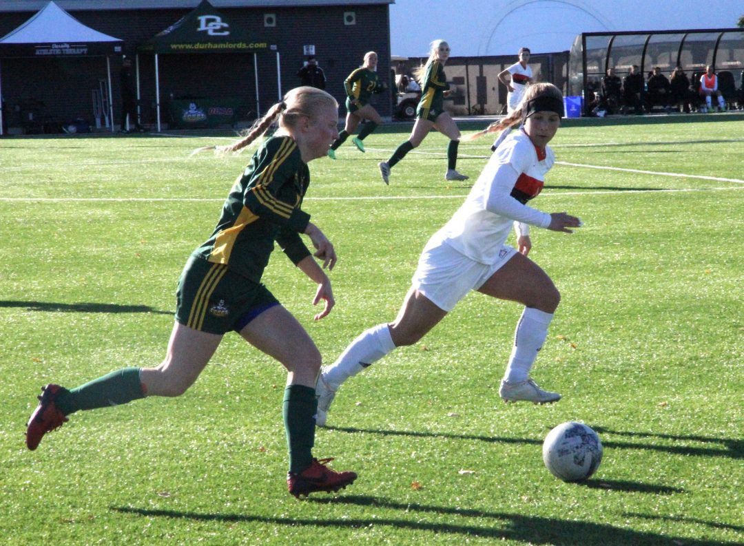 Durham Lord's start forward Erika Bjorgum running down the wing to attack the Mohawk Mountaineers defence.