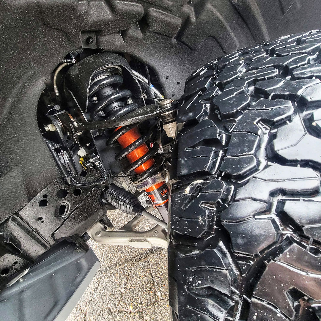 The 2023 Ford F-150 Raptor front suspension. Photo credit: Felipe Salomao.