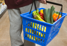 Some students rethink what’s on their plates in the name of sustainability